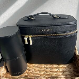 BRAND NEW Sly Beauty Ever Need Cosmetic Bag, Black